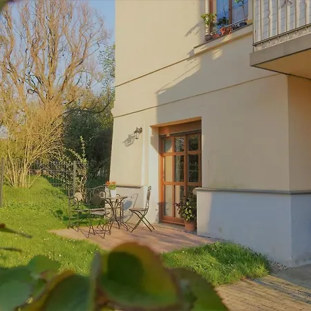Moser - Mit Terrasse Appartement *